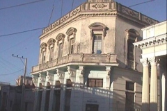 expreso-sur-al-lado-del-banco-de-arguelles